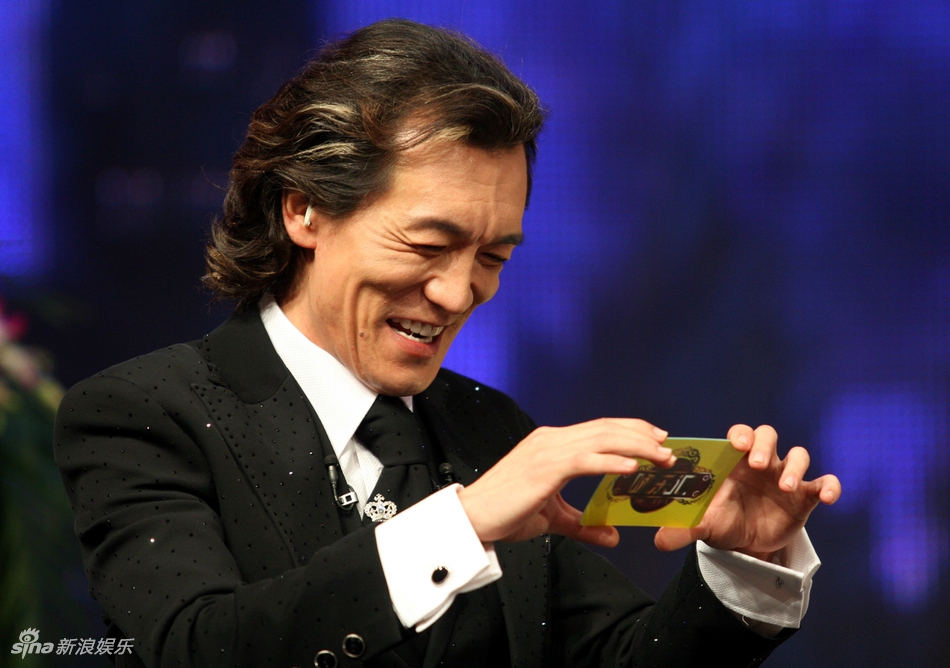 A famous actress announced she will produce a documentary about women’s rights