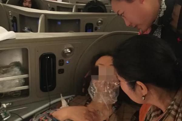 Electronics brand releases lightweight laptop with 24 hour battery life