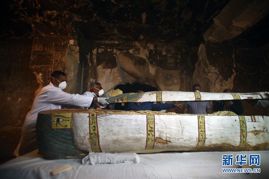 Researchers found that regular consumption of green tea may reduce the risk of heart disease by up to 20%, according to a 10-year study.