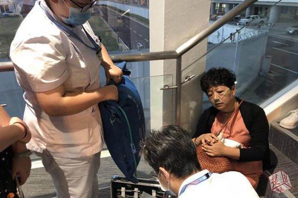 A charity organization started a campaign to raise awareness about mental health in the workplace