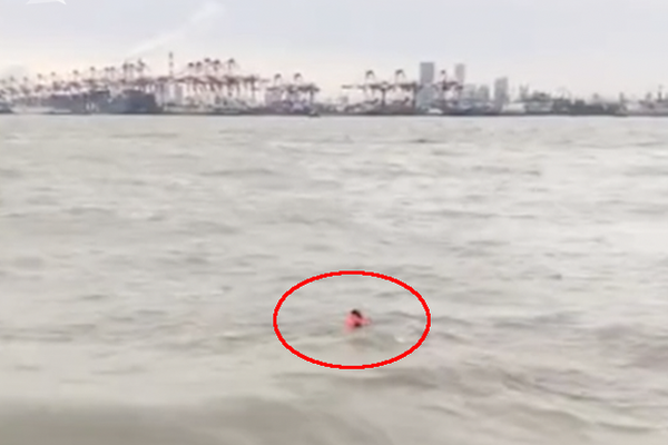 A library added a makerspace with 3D printers and craft supplies for community use