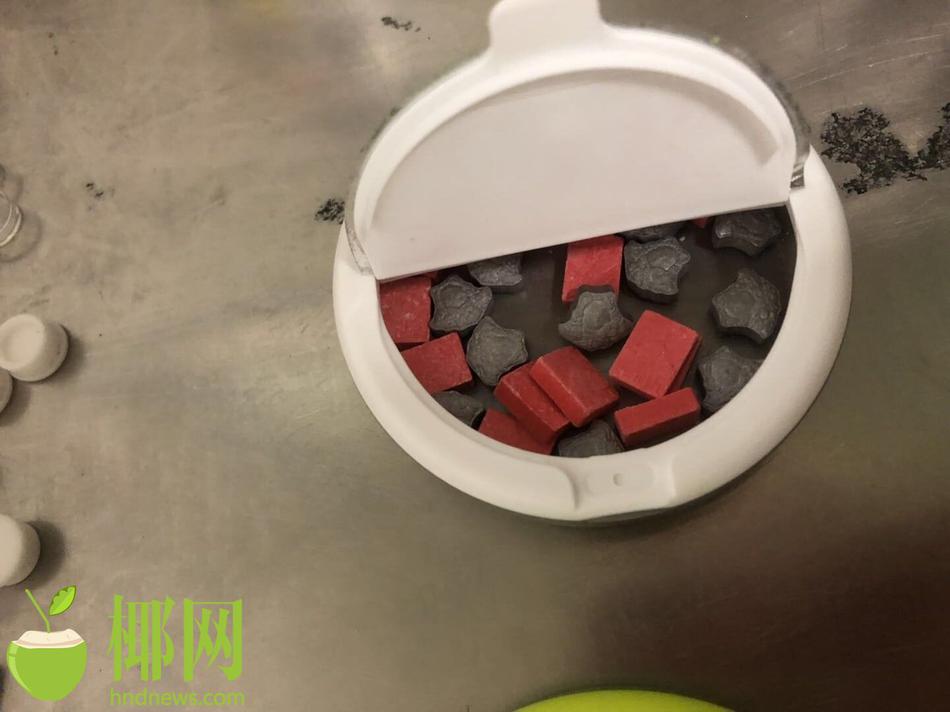 A library added a makerspace with 3D printers and craft supplies for community use