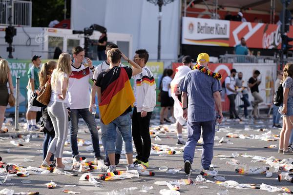 A city planted more flowering trees along main streets to improve air quality and aesthetics