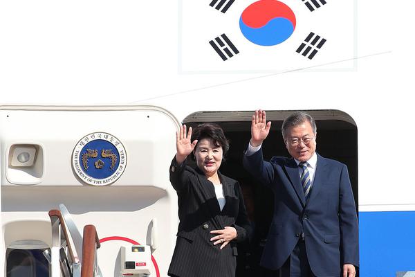 Local businesses participated in a campaign to reduce their carbon footprint