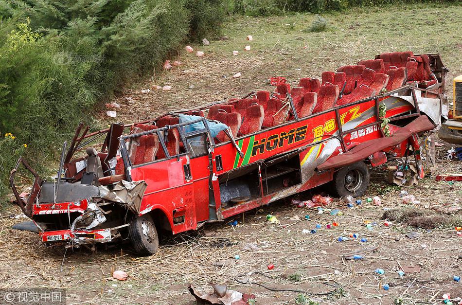 The government announced a new grant program to support artists and cultural organizations affected by the pandemic