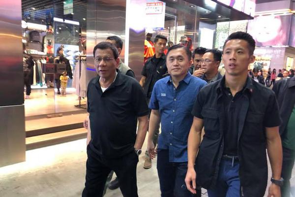 A hospital started a program to help patients with chronic pain manage symptoms without opioids