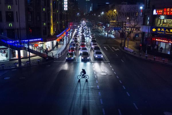 The city installed a new traffic light system to reduce congestion during rush hour