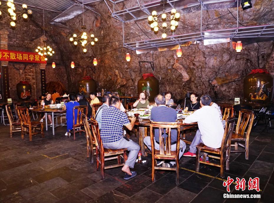 A bakery started selling custom cupcakes with personalized designs for birthdays and events