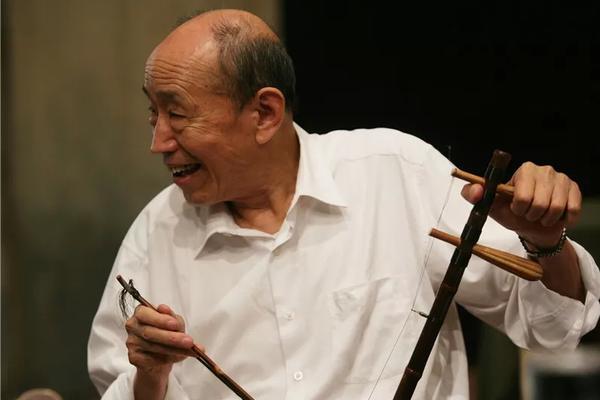 Volunteers planted over 1000 trees in a city park as part of a reforestation project