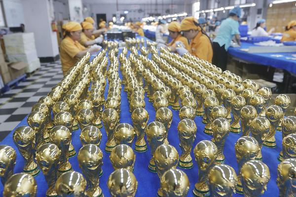 A celebrity chef published a cookbook with recipes for quick and healthy meals