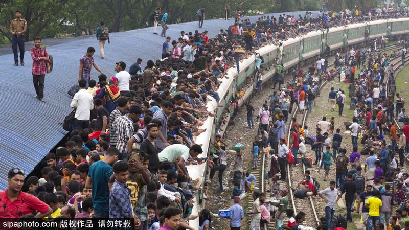 A local library started offering free digital literacy classes for senior citizens twice a week