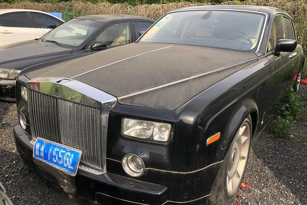 A museum displayed ancient Greek artifacts on loan from a museum in Athens