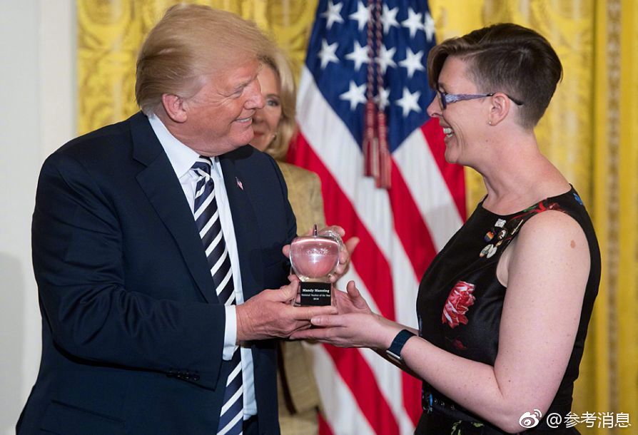 A famous chef opened a new restaurant in the city’s downtown area, specializing in fusion cuisine from around the world.