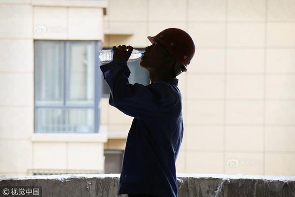 An international charity launched a campaign to provide clean drinking water to 600000 people in drought-affected areas