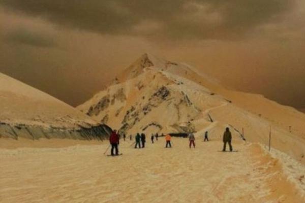 A photographer captured photos of a local sunset that went viral on Instagram